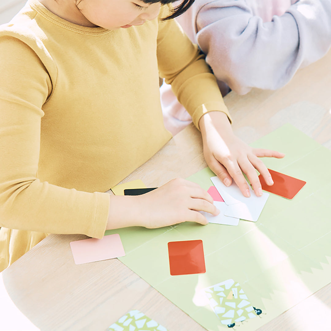 大人も子どもも同じ目線で遊べるカードゲーム|イロトカタチ